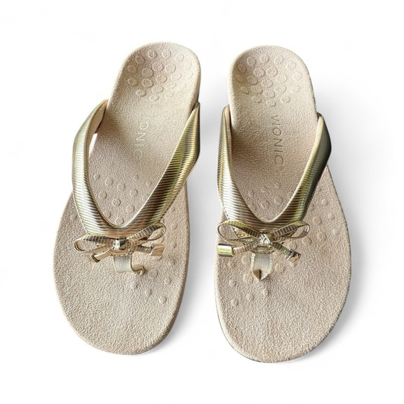2 Pairs of Vionic Bella II Women's Flip Flop Sandals Gold Bow Detail Size 7 & 9 - Picture 2 of 5